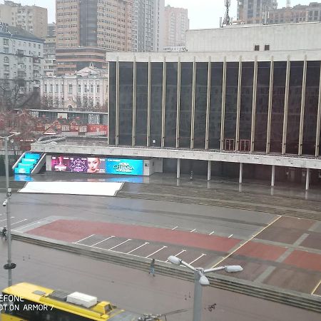 Двухкомнатная Квартира С Видом На Дворец Украина Kijów Zewnętrze zdjęcie